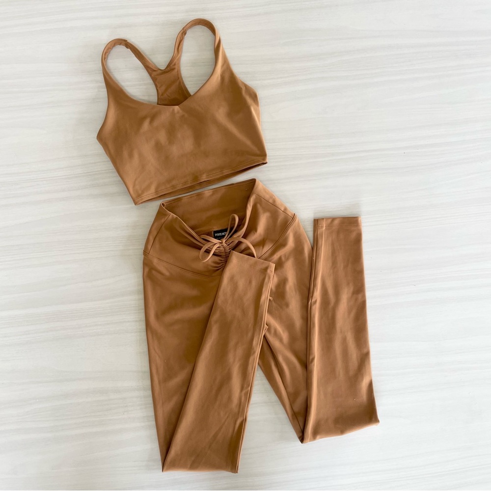 VS PINK Active Set Ruched V Leggings and Sports Bra Tank Top